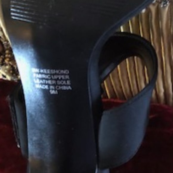 Bandolino Black Fabric Slip On Sandal Size 9 - Picture 13 of 13